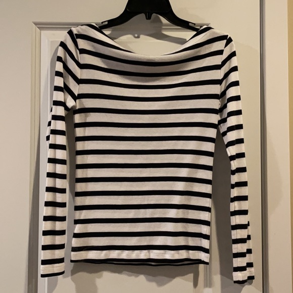 GAP Stripe ‘The Modern Tee’ - Picture 3 of 4